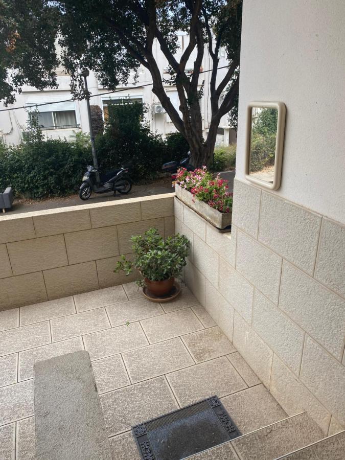 דירת סטודיו בכרמל הירוק Apartman Haifa Kültér fotó